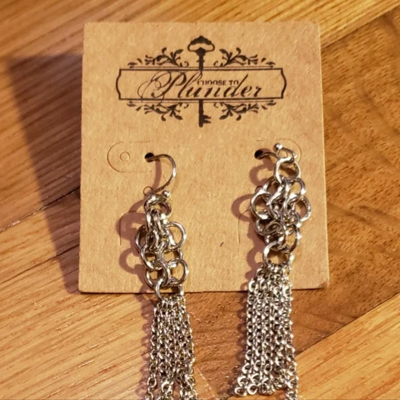 Plunder Retired Religious Saying Necklace with Earrings - Picture 8 of 8